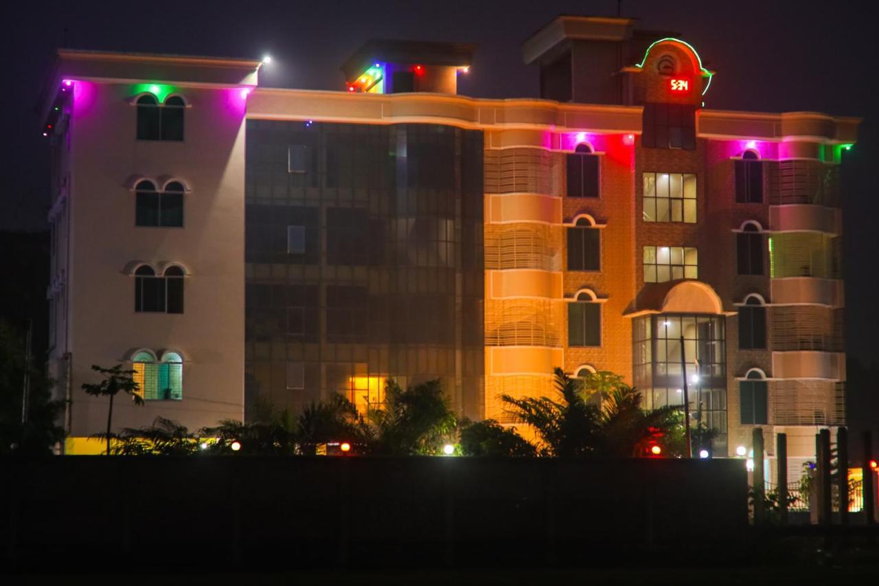 Grand Selim Resort & Tour - Gsrt Sreemangal Upazila Dış mekan fotoğraf