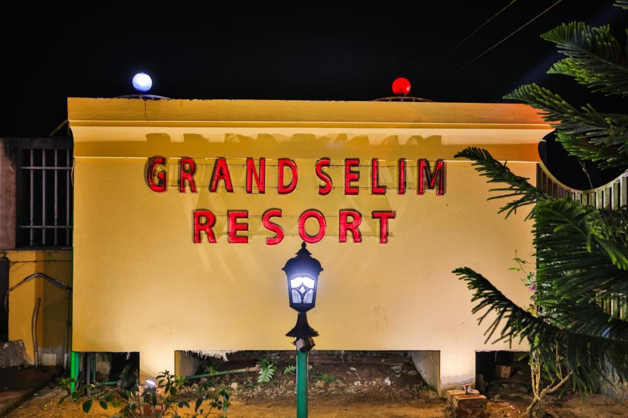 Grand Selim Resort & Tour - Gsrt Sreemangal Upazila Dış mekan fotoğraf